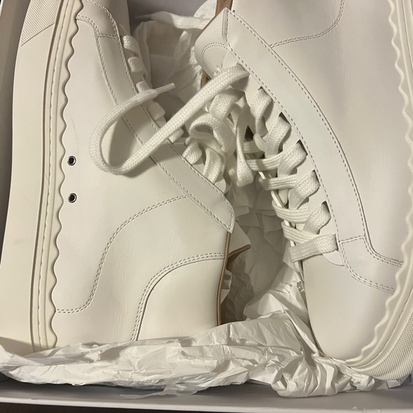 Chloe Lauren Leather Scalloped Mid Top sneaker White - Picture 2 of 6